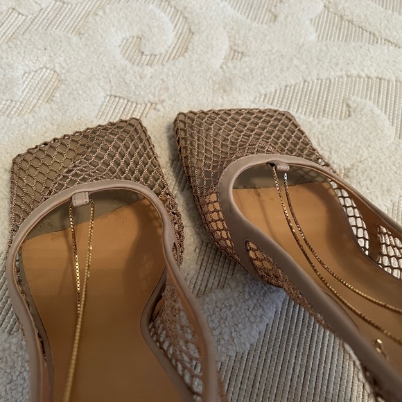 BOTTEGA VENETA Stretch Mesh Chain Detail Pumps - Picture 12 of 12